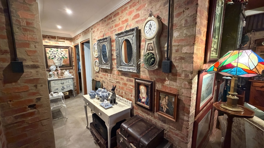 4 Bedroom Property for Sale in Viljoenskroon Rural Free State